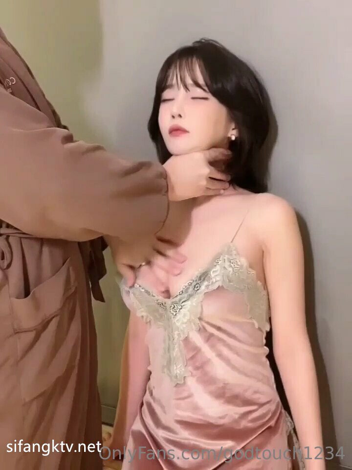 在旅馆吃丰盛的美女！ - 真白亚梦